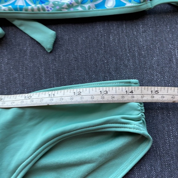 SOLD—B.Swim CHEEKY bikini NEVER WORN xl bottom M TOP - Picture 5 of 8